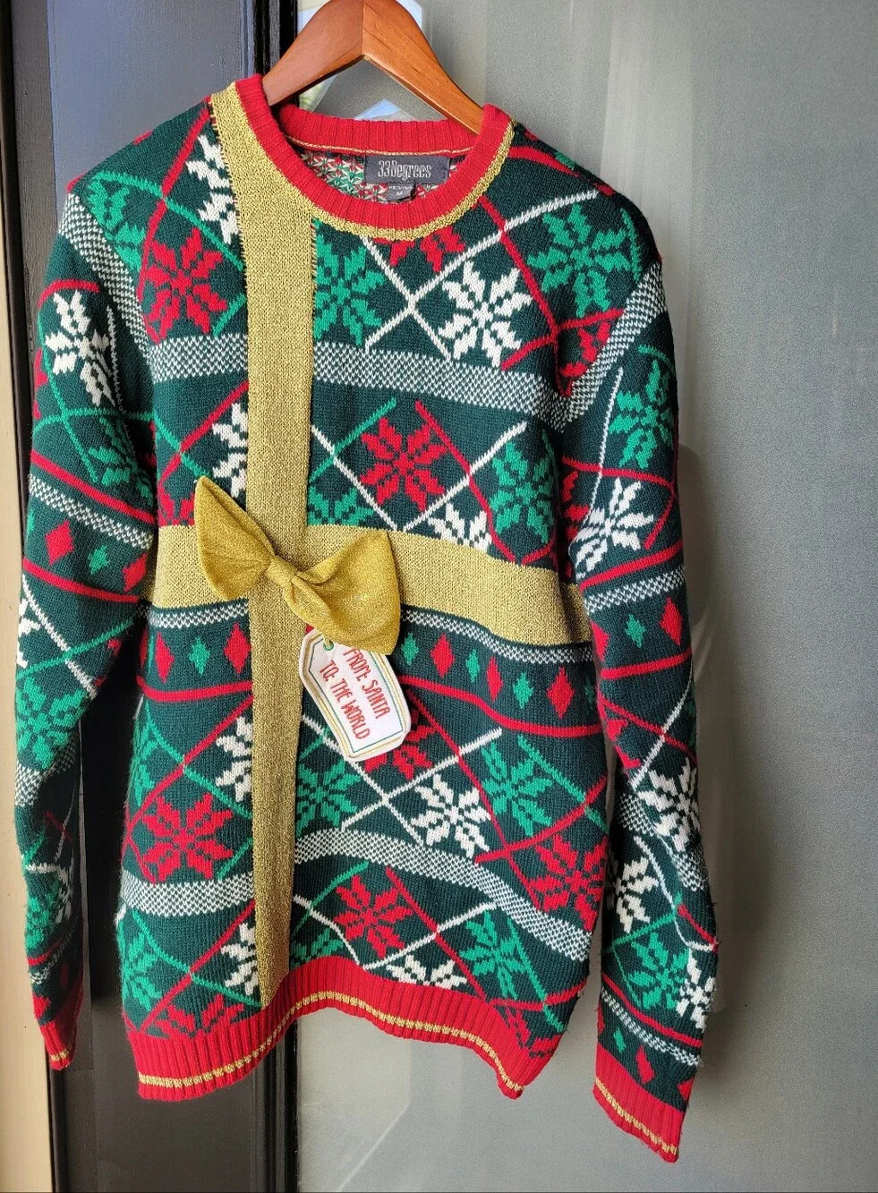 33 Degrees Christmas Unisex sweater  gift tag 